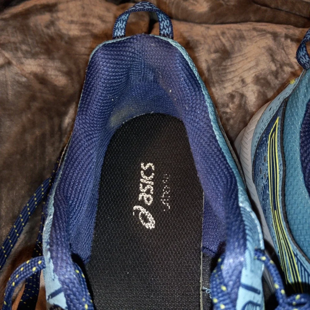 ASICS Gel Venture 11 1/2 Running Shoes 